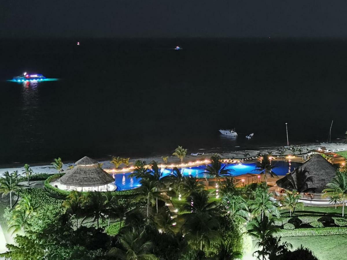 Pent House Amazing View Beachfront Cancun Bagian luar foto